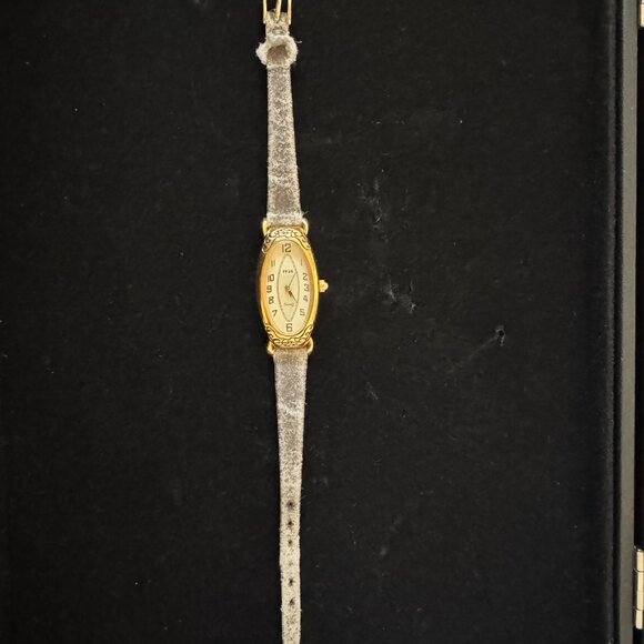 1928 Quartz Watch - Picture 6 of 6